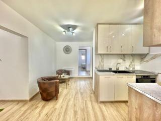 Maxim Family Apartment Budva - Budua - 3
