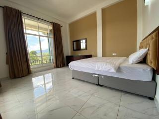 Kinsgton Manor Nuwara Eliya - 6 Bedrooms - 9