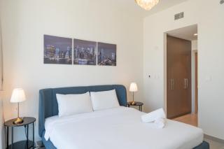 Charming Apartment in Downtown Just Steps from Burj Khalifa & Dubai Mall by Bhavan Vacation Homes - Dubai - 1