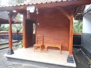Kadek Homestay - 9