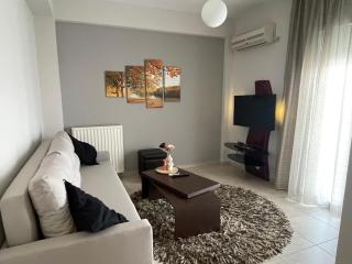 Central Comfy Home - Kalamata - 9