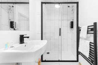Birmingham City Centre - Loft Style Apartment - Free Wifi & Netflix - On Street Parking - 1NT - Birmingham - 2