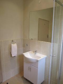 Victoria Apartments - 3