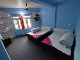 Meet Point Cafe & Restaurant (Homestay/Lodge) - Pokhara - 0