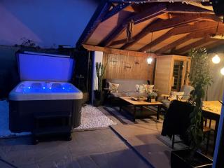 Villa Noa jacuzzi & sauna - Izola - 0