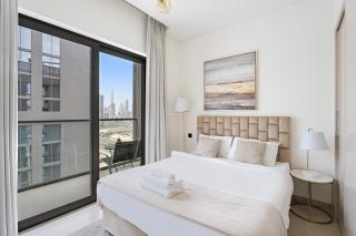 Beautiful 2 bedroom next to Business Bay - Sobha Creek Vista - Dubai - 1