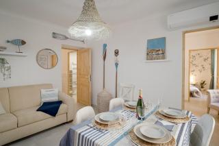 Azurea Home Central & Roomy Flat - Sanremo - 0