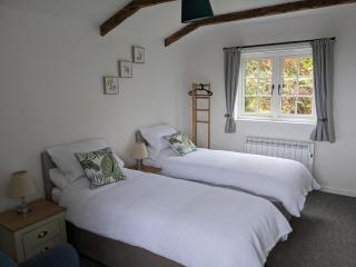 Foxglove Cottage - 1
