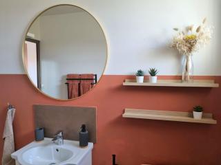 Joli studio lumineux centre avec parking securise dans quartier recherche - 7