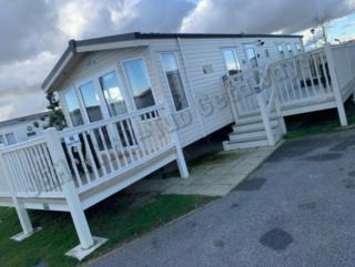 JEMs Hot-Tub Getaways 8 berth at Tattershall Lakes - Lincolnshire - 0