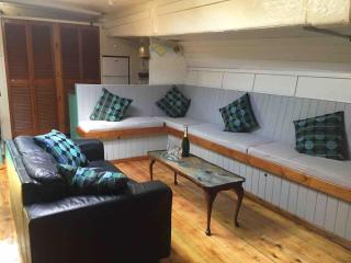 Sailing Barge Reminder - 8
