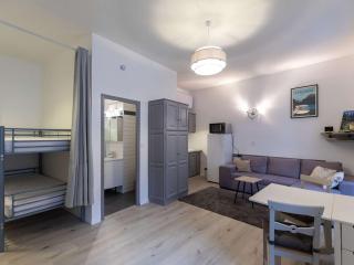 Studio cosy rénové au centre de Cauterets, idéal pour 4, équipé et confortable - FR-1-401-283 - 9