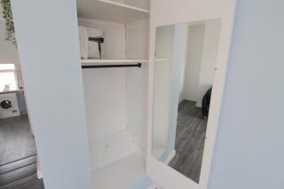 Spacious 1 Bedroom Central Flat - 2