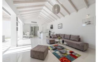 Luxurious villa Bright with pool - Debeljak - 6
