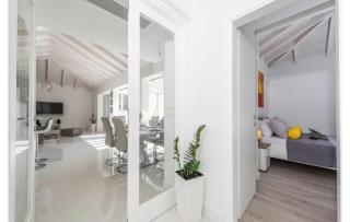 Luxurious villa Bright with pool - Debeljak - 2