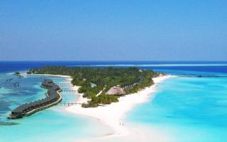 Kuredu Island Resort & Spa - 2