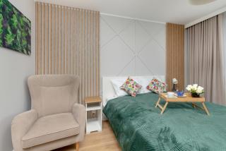 Beautiful & Spacious 2 Bedroom Apartment Mickiewicza by Noclegi Renters - 3