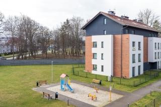 Beautiful & Spacious 2 Bedroom Apartment Mickiewicza by Noclegi Renters - Puck - 4