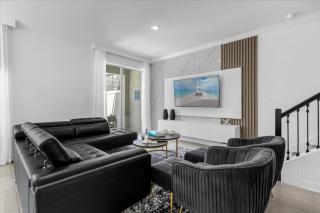 5 Bedrooms- 4 Bathrooms- Storey Lake 2584 Rt - 8