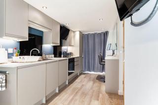 One bedroom apartment, Driveway, Bracknell Centre - Bracknell - 6