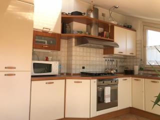 Bright penthouse close to center with terrace and lake view - Lecco - 5