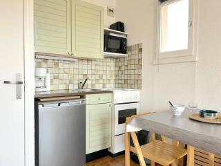Studio calme avec coin nuit, terrasse et parking - Proche plage et commerces - FR-1-251-420 - Le Lavandou - 3
