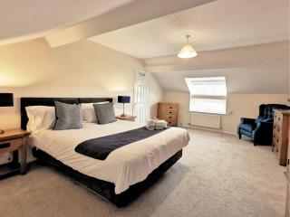 The Old Stables - Leighton Buzzard - 1