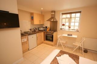 The Egg Room - Ivinghoe - 6