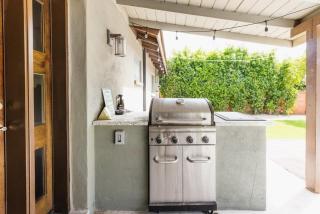 Heated Pool Outdoor Kitchen Patio Modern Design - 6