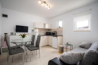 Charming Apartments Rose 1&2 with pool - Poreč - 2