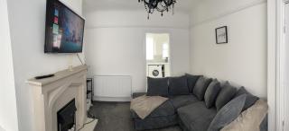 2 Bed Property with parking - Liverpool - 9