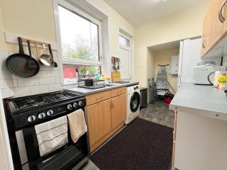 West End Gem 3BR Detached Family House - 6