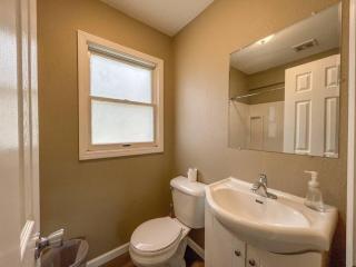 Villa 1 sleep 6 w/VIP pkg- Bachelor parties here! - Lake Ozark - 6