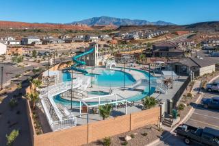 Pura Vida Paradise Private Hot Tub Community Pool - Washington - 0