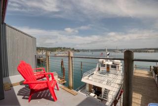 Captains Quarters - Anchor Pier Lodge - 9