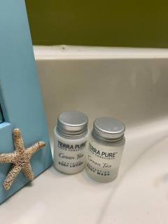 Peaceful Hideaway Fully Stocked Entire Home - 2