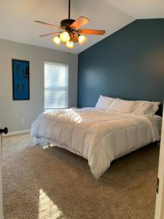 Peaceful Hideaway Fully Stocked Entire Home - Concord - 4