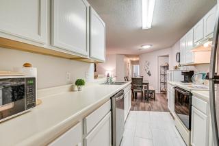 Murrells Inlet Condo with Pool Access, Near Beach! - 2