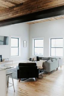 Stadium Lofts on Meridian - Indianapolis - 4