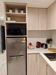Cosy CBD Studio Apartment 12 - 7