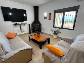 Marvelous Ador Dream Villa with Wifi, 3 Bedrooms And Swimming Pool - Ador - 5