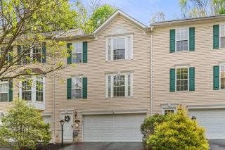 NEW 3 Bdrm - Mt Washington - Garage - Pittsburgh - 0
