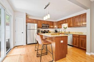 NEW 3 Bdrm - Mt Washington - Garage - Pittsburgh - 2