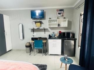 N and J place - Kimberley - 6