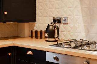 Spacious Chester City Centre Stylish Townhouse. W/ Parking - Chester - 4