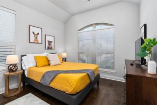 The Noble House Near Magnolia & Baylor W Pool - Hewitt - 1