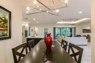 Luxurious Villa with Heated Pool - Villa Verde - Roelens Vacations - Cape Coral - 3