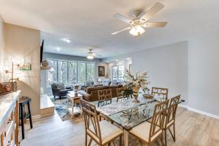 Lake Keowee Resort Condo Pool, Beach, Golf Access - Salem - 3