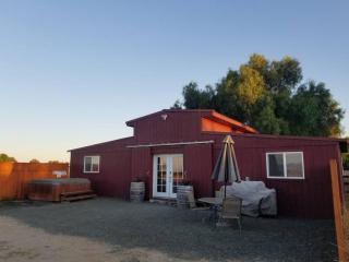 Cozy Barn in Wine Country - Paso Robles - 6