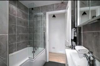2 bedroom Canal View, near Kings Cross & Camden - London - 1